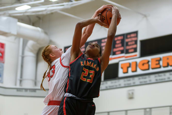 2022-23 Washington girls basketball: Kamiakin at Camas in Class 4A regionals at Battle Ground High School MAIN